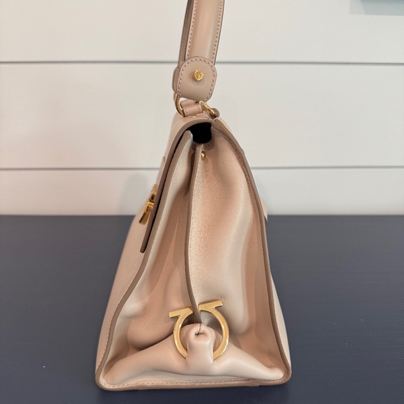 Authentic Salvatore Ferragamo Medium Sofia Top Handle Bag - NWOT - Picture 6 of 13